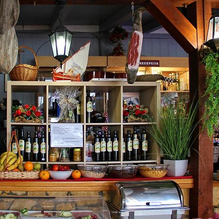 Visovac Rooms And Breakfast Skradin Exterior photo
