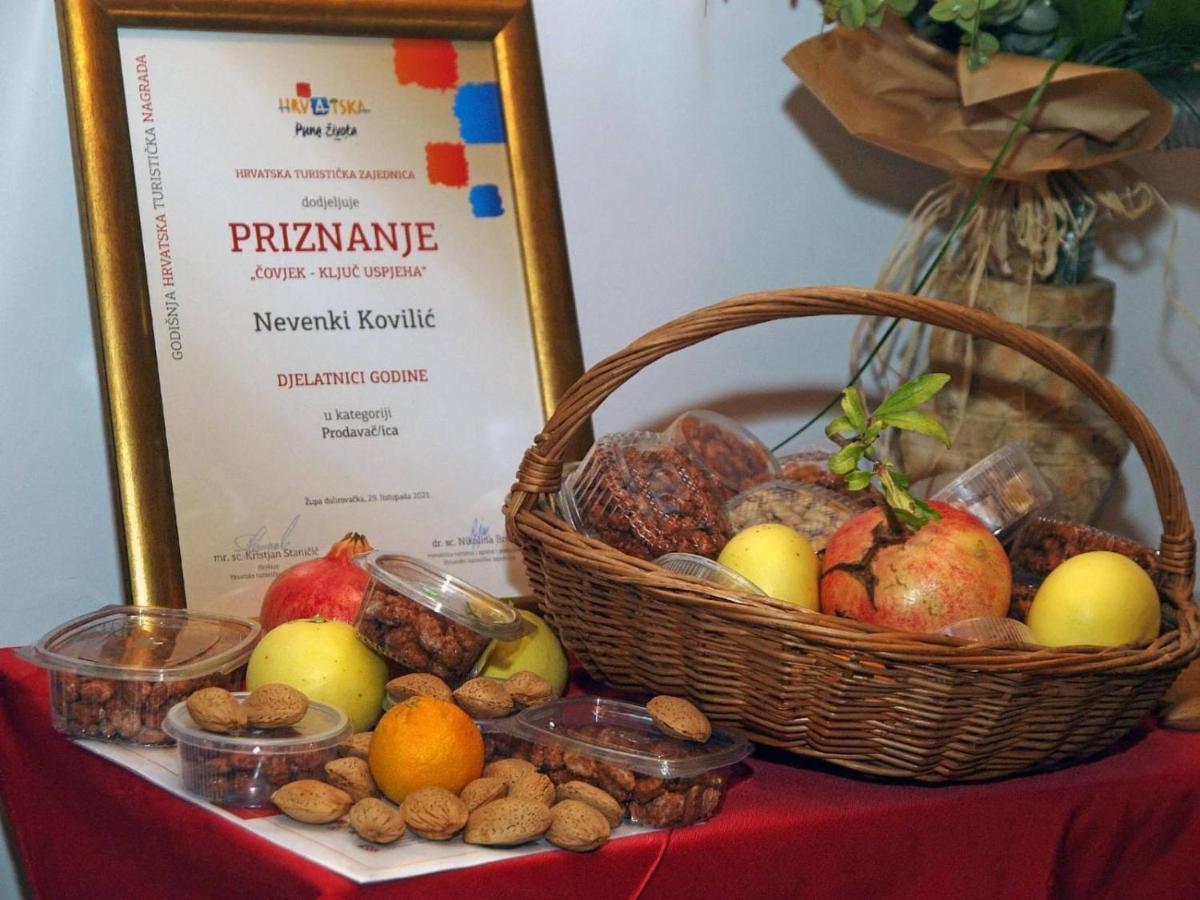 Visovac Rooms And Breakfast Skradin Exterior photo